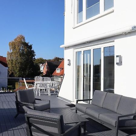 Grosse Penthouse Ferienwohnung Mit Meerblick, Sonnenterrasse & Luxusbad Von "Momentic" Sierksdorf Εξωτερικό φωτογραφία