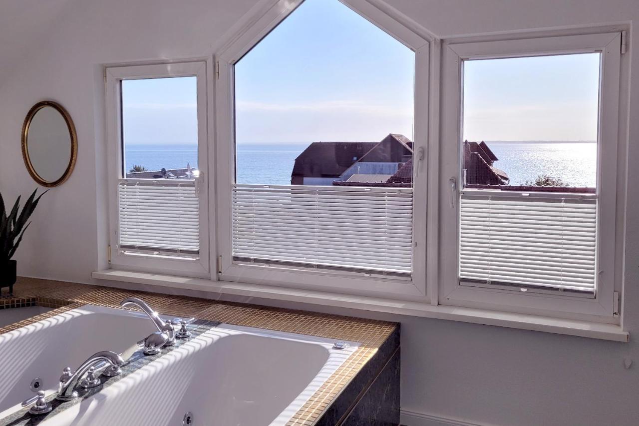 Grosse Penthouse Ferienwohnung Mit Meerblick, Sonnenterrasse & Luxusbad Von "Momentic" Sierksdorf Εξωτερικό φωτογραφία