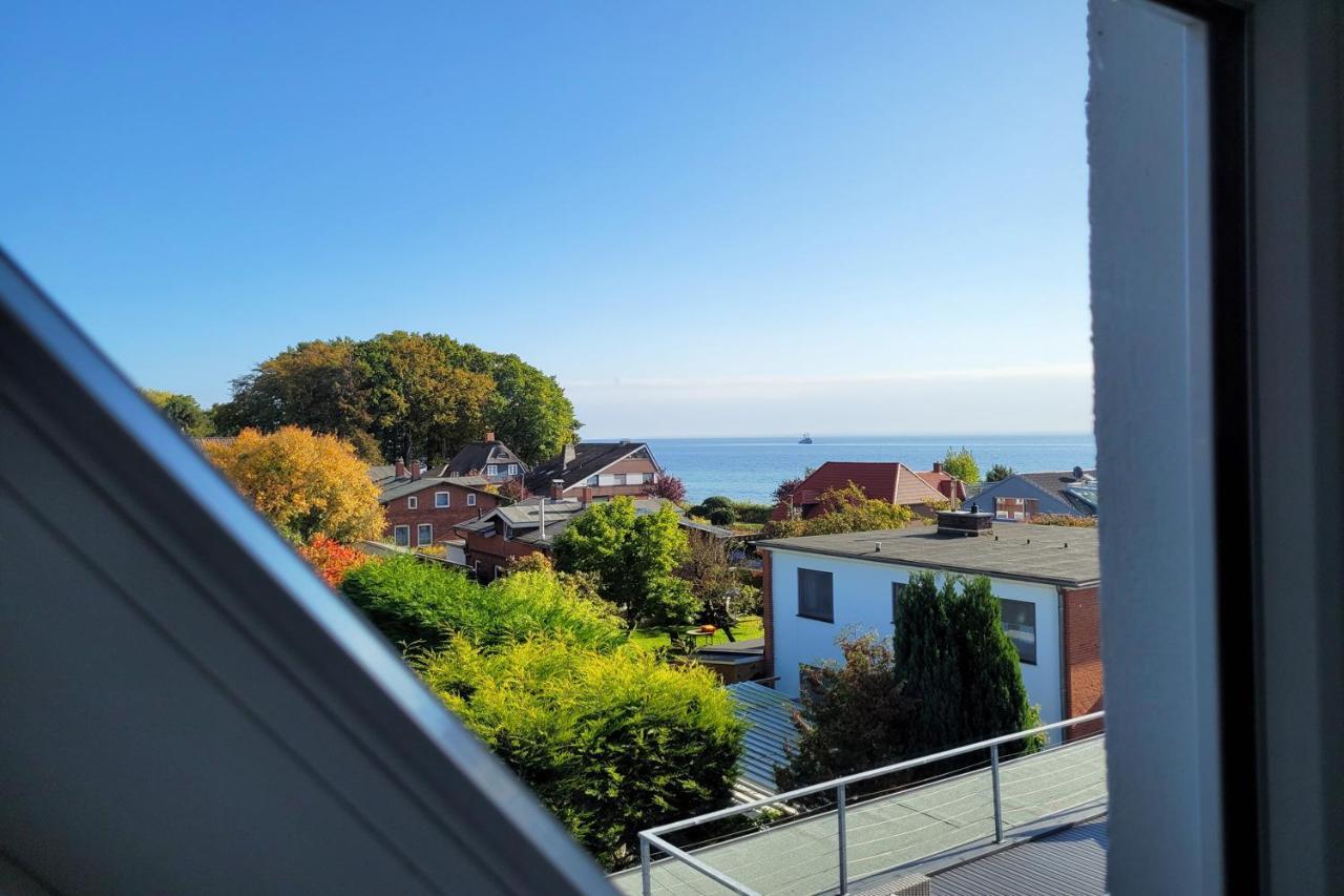 Grosse Penthouse Ferienwohnung Mit Meerblick, Sonnenterrasse & Luxusbad Von "Momentic" Sierksdorf Εξωτερικό φωτογραφία