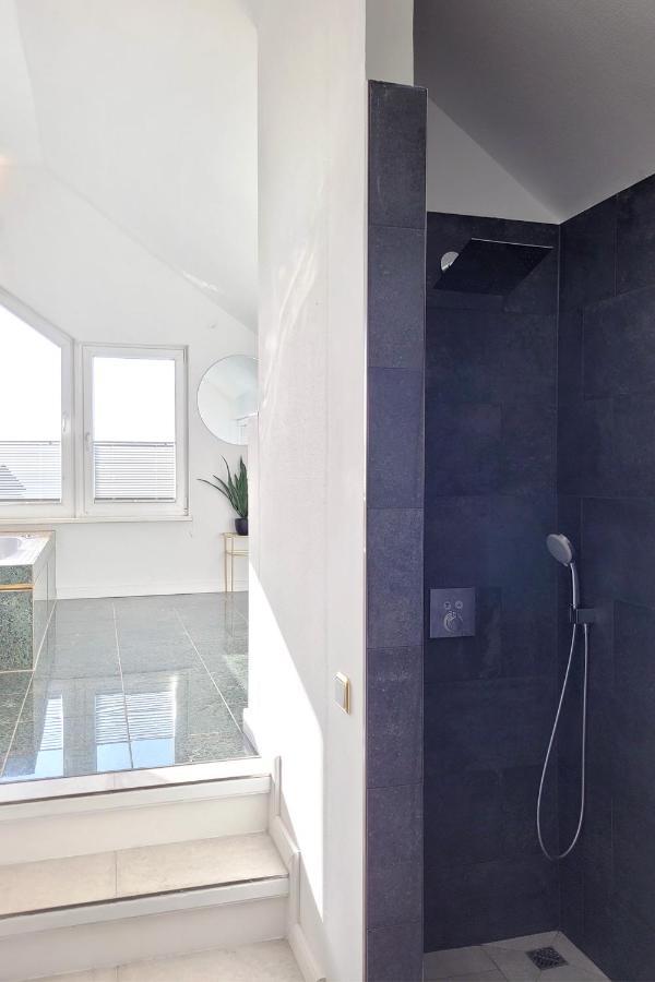 Grosse Penthouse Ferienwohnung Mit Meerblick, Sonnenterrasse & Luxusbad Von "Momentic" Sierksdorf Εξωτερικό φωτογραφία